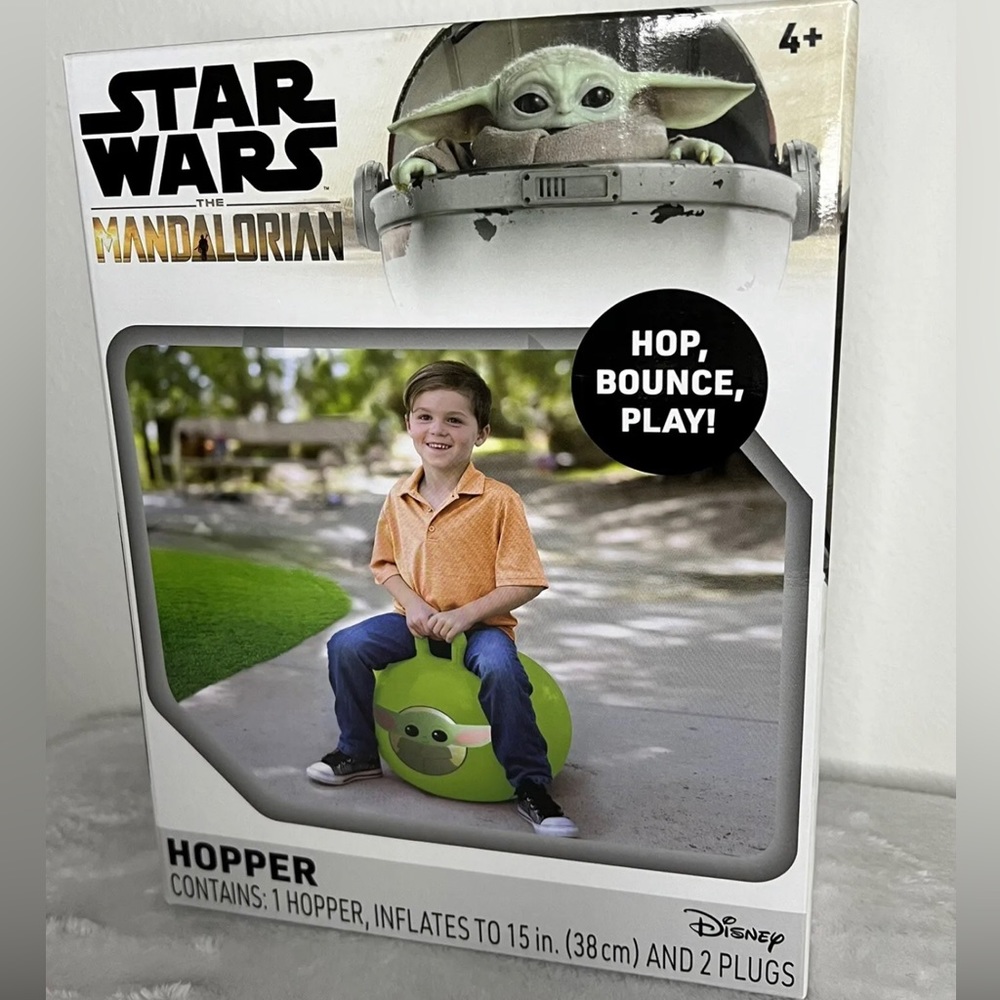 Star Wars The Mandalorian Green Hopper Sit On And Bounce Ball With Handle NEW